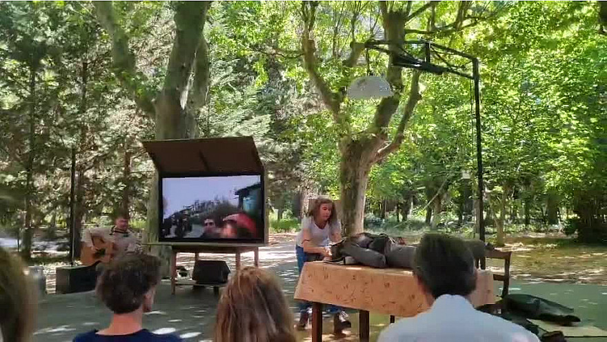 'Nourrir l'humanité c'est un métier' théâtre documentaire extrait 3